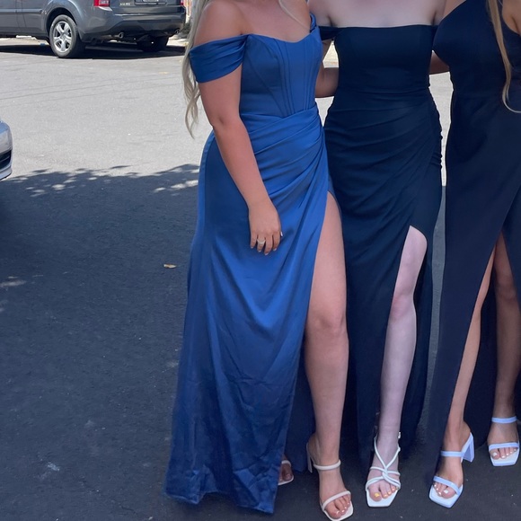 Mia Bella Couture “Sofia” Navy Gown - Picture 2 of 7